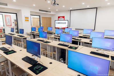 匯建教育咨詢 引領教育信息咨詢新航向，點亮學子未來之路